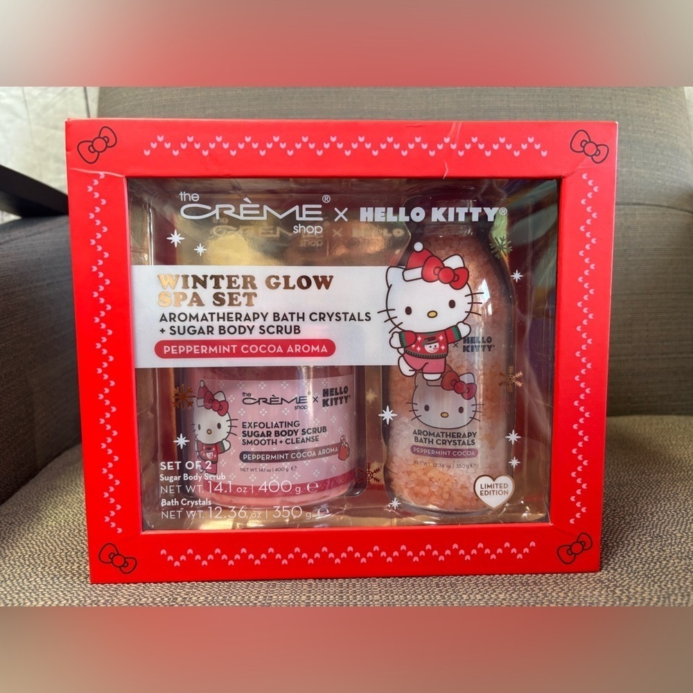 The Crème Shop X Hello Kitty Winter Glow Spa Set Peppermint Cocoa Aroma Limited